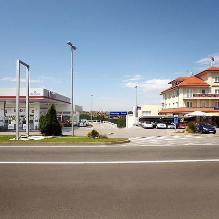 Hotel Knezevina Vranic  Exterior photo